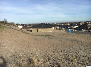 5013 Meadow View Dr, Pasco, WA 99301