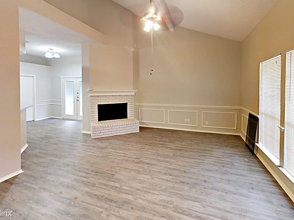 5905 Berwick Court Arlington TX