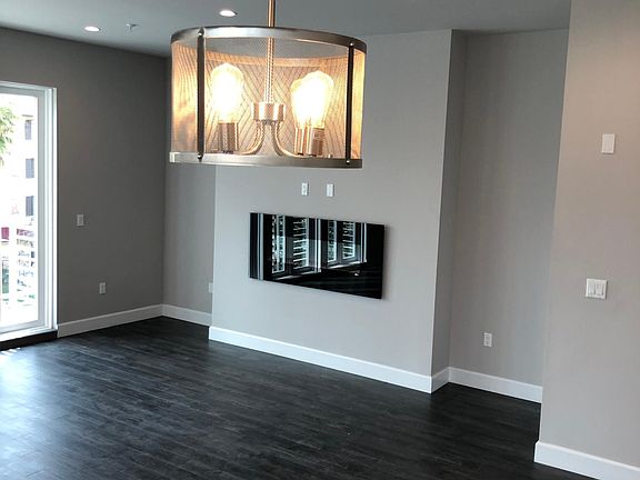 2nd image of 5017 Laurel Canyon Blvd #302