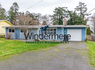 870 Burroughs Ave, Oak Harbor, WA 98277