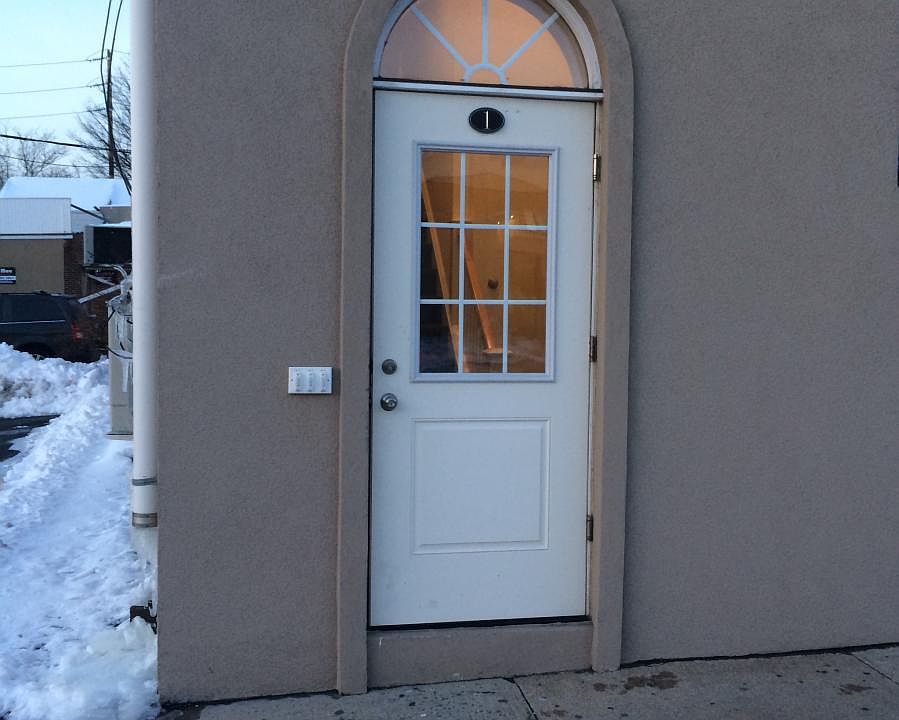 1st image of 1 Willowdale Ave #2
