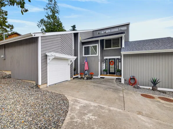 1108 Halsey Drive, Coupeville, WA 98239
