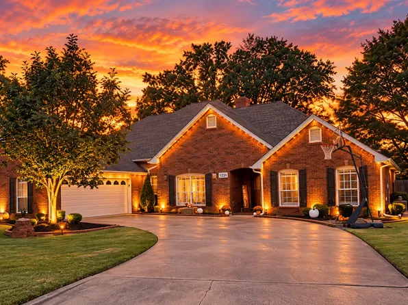 2507 Bacon Ct, Muskogee, OK 74403