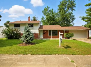 29204 Bridge St, Garden City, MI 48135