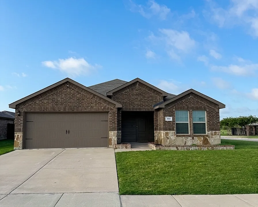 302 Shiplap Ln
