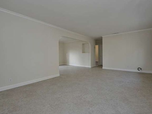 2nd image of 1028 Vine St