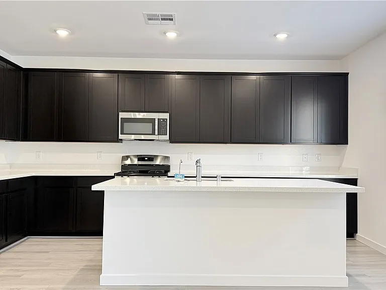8388 Caldera Hills Ave — Photo 5