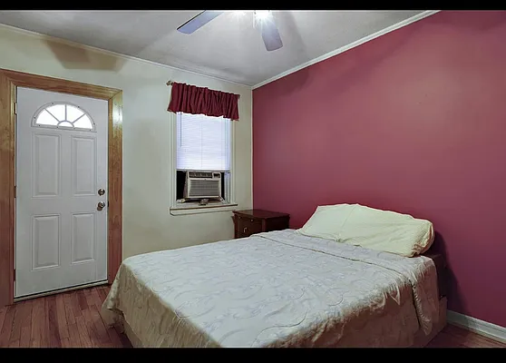 Rented by B.H. TAL Real Estate | media 15