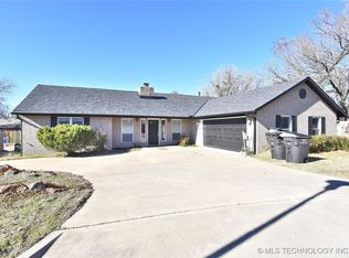 1949 Windstone Ct, Bartlesville, OK 74006