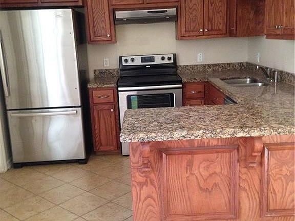 3rd image of 313 S 49th St APT 3