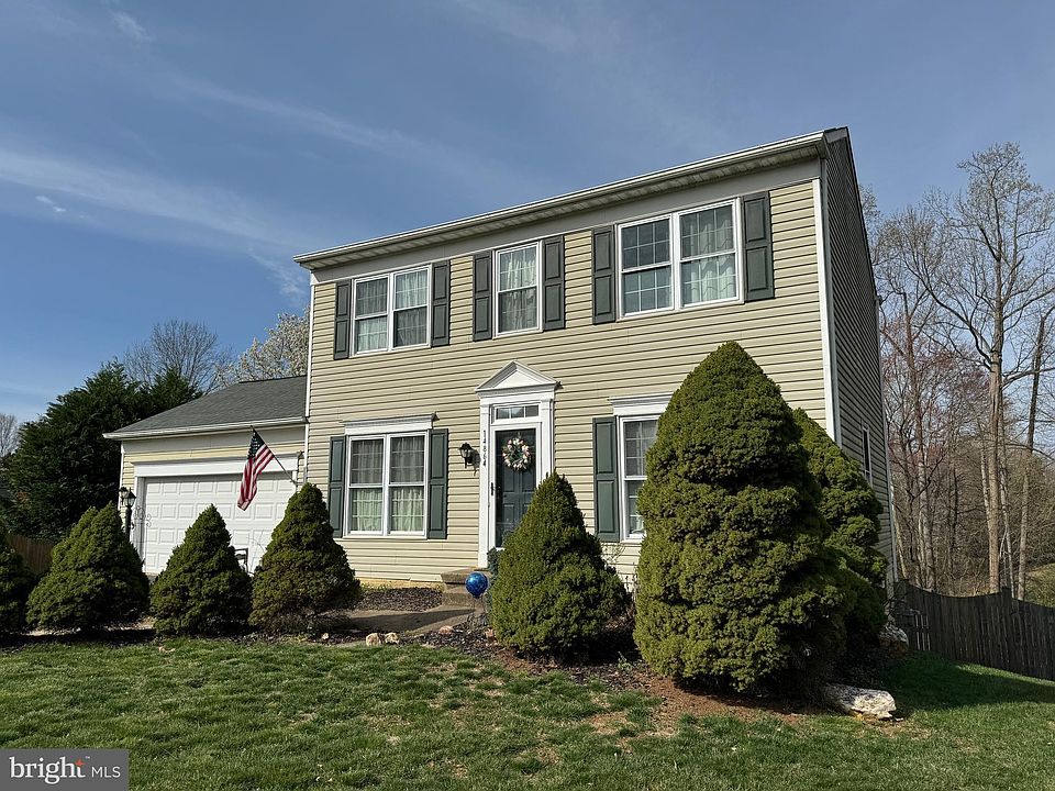 2nd image of 14864 Ginko Ct