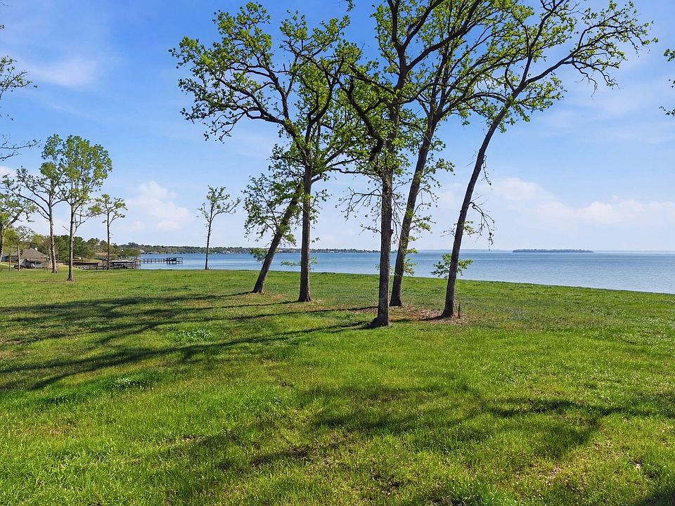 1st image of 10 Island View Rd
