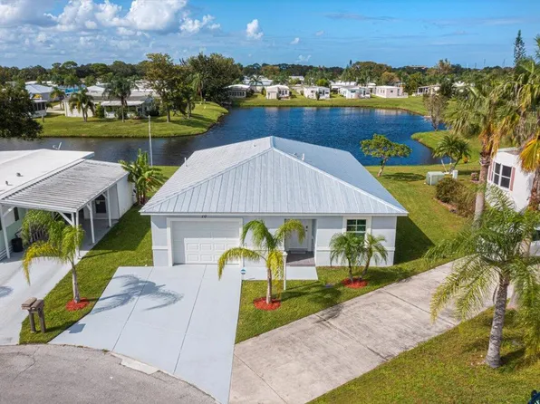 10 Juan Carlos Lane, Port St Lucie, FL 34952