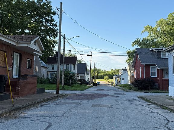 4th image of 146 N 12th St