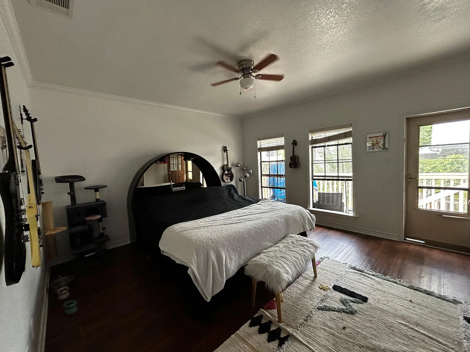 2 bed, 1150 sqft, $2,700 — Photo 3
