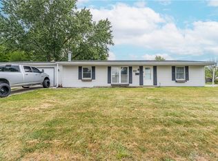 410 Weinland Dr, New Carlisle, OH