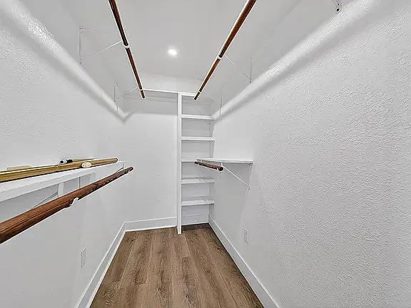 2503 Lynn Dr — Photo 6