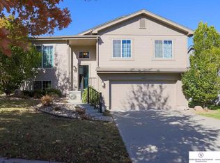 14618 Mormon St, Bennington, NE 68007