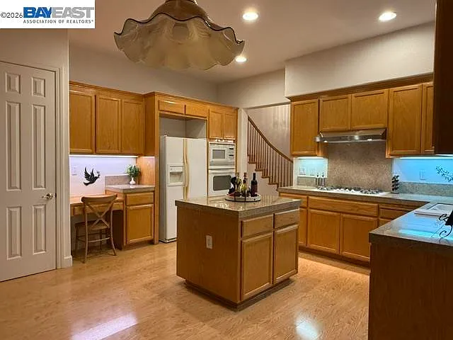 4404 Bangor Ct — Photo 36