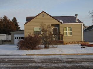 506 Hoover St, Plentywood, MT 59254