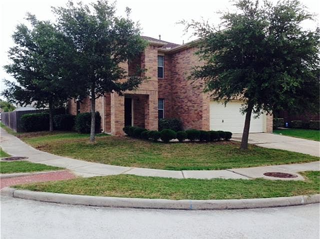 1st image of 4207 Landshire Bend Dr