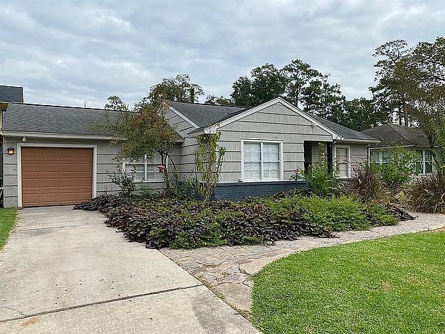 1st image of 1107 Grovewood Ln