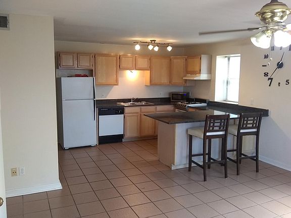 3rd image of 1312 S Quaker Ave APT 9