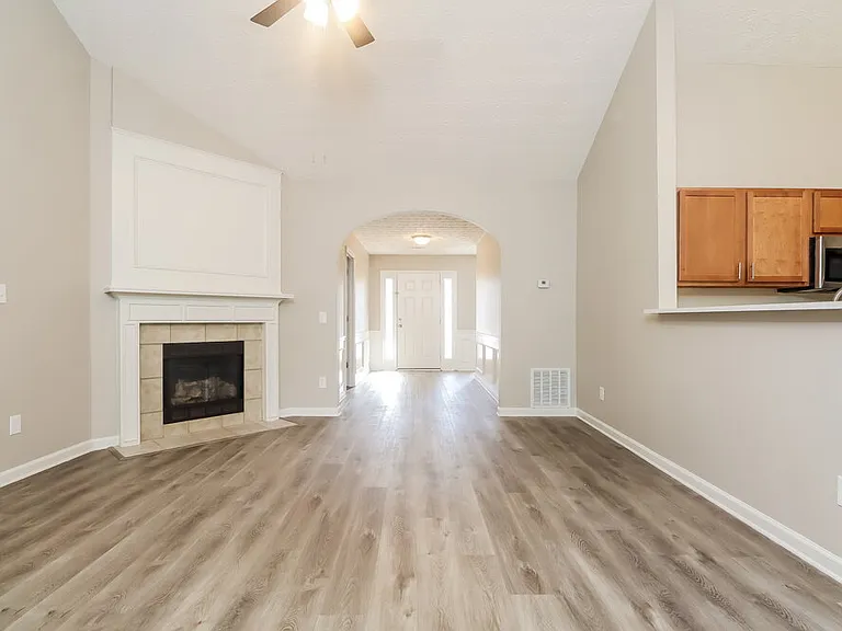 3116 Baywood Ct — Photo 3