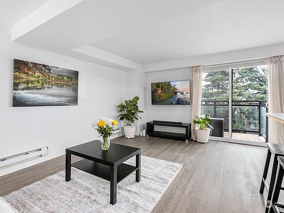 4th image of 1601 Taylor Avenue N #304