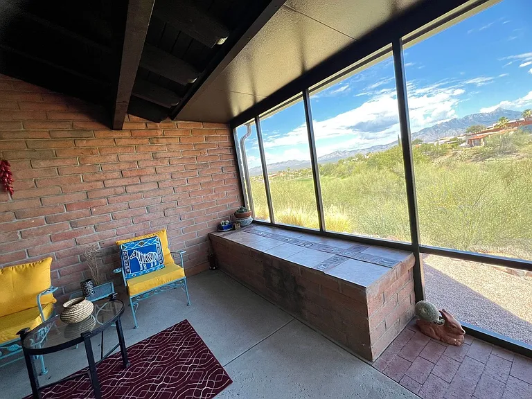 2521 S Calle De Humes — Photo 17