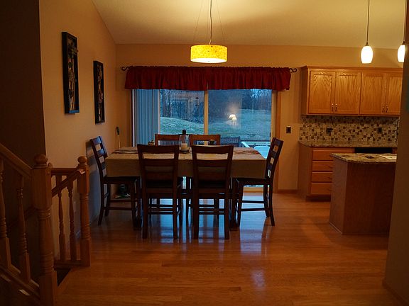 5th image of 1097 217th Ln NE