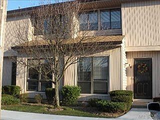 1st image of 79 Stanford Ct