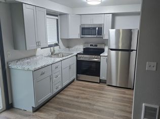 240 5th St APT 1, Woodland, WA