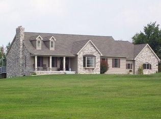 40 Spring Ln, Littlestown, PA 17340