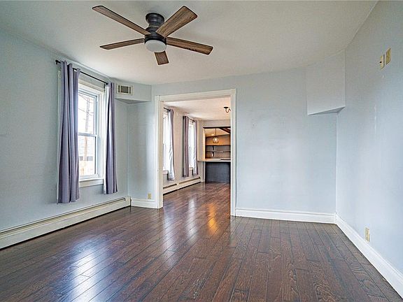 5th image of 320 Arch St