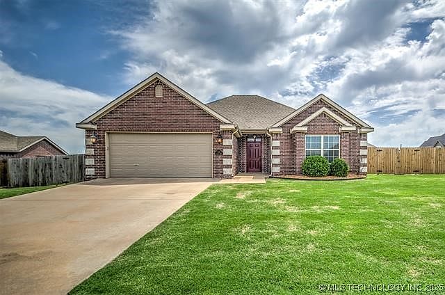 1st image of 5515 Ashbrook Dr