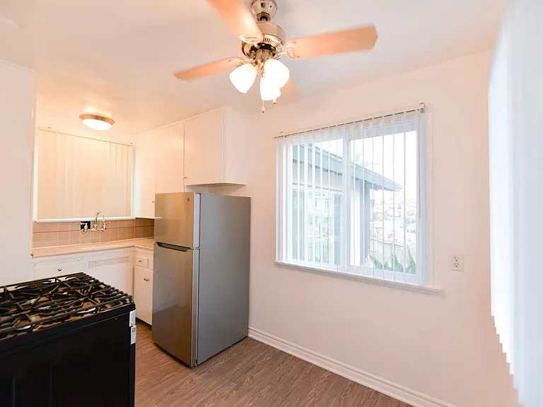 301 Avenida Del Mar — Photo 4