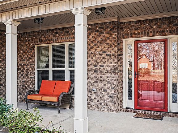 5th image of 817 Smallwood Trce