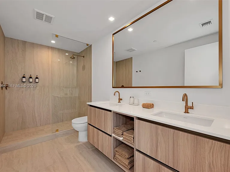 77 SE 5th St #1906 — Photo 22