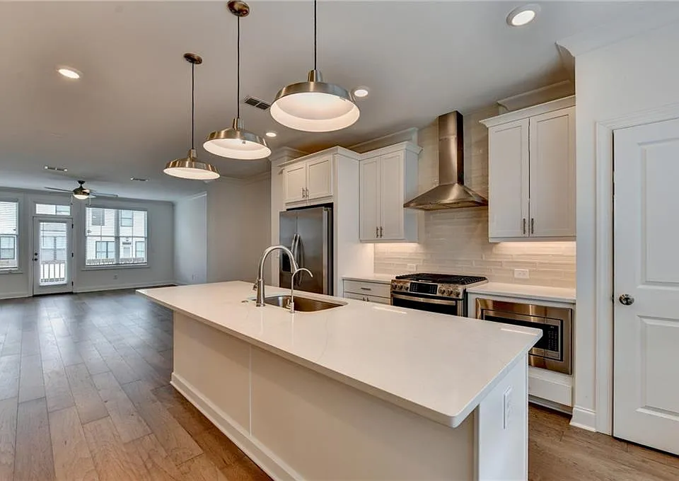 603 Millcroft Blvd