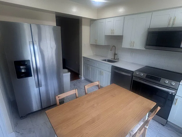 5664 Cabells Mill Ct — Photo 3