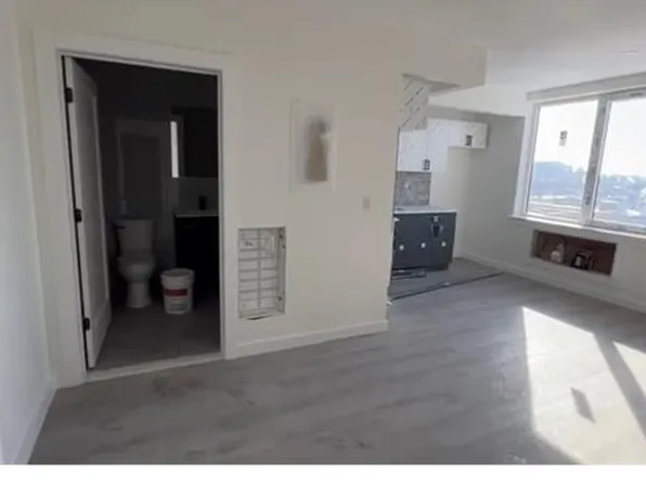 40 E 167th St, Bronx, NY 10452