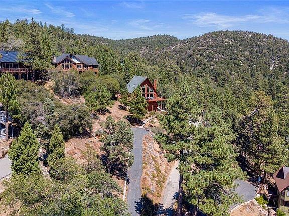 4th image of 1309 Ridge Rd