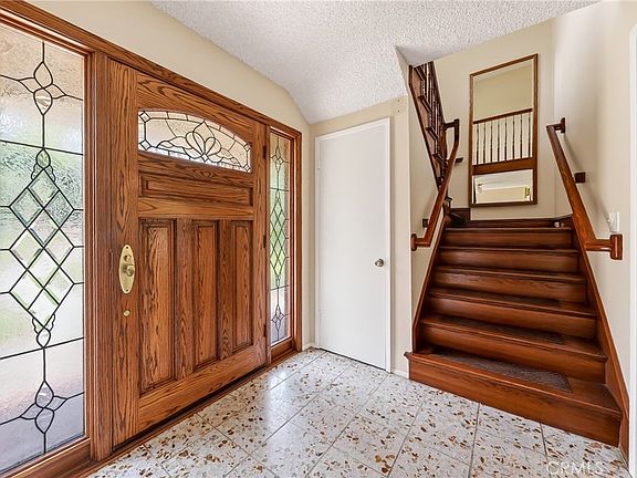 5th image of 2446 Euclid Cres E