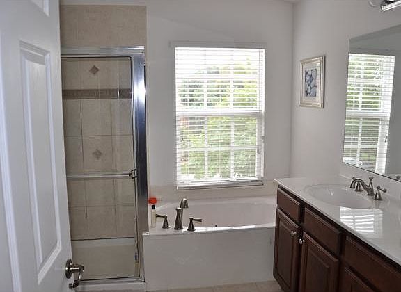 5th image of 9767 Darlington Pl
