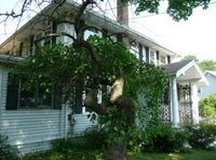 2 Devereux Ter, Marblehead, MA 01945