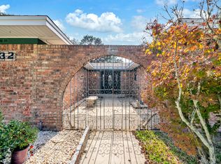 32 Walnut Ave, Shalimar, FL 32579