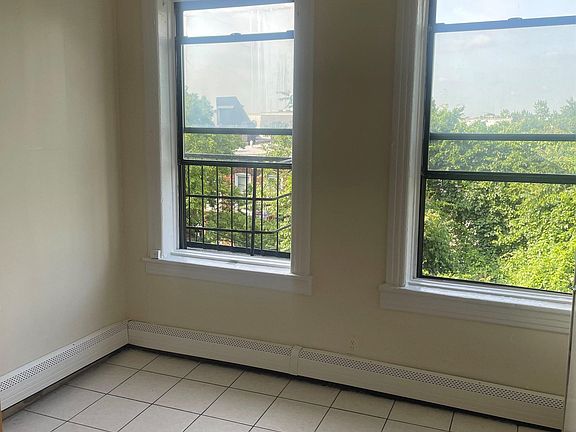 5th image of 63 Oak St #4B