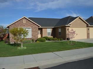 1011 S 90th Ave, Yakima, WA 98908
