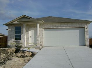 2940 Red Tip Dr, Schertz, TX 78108